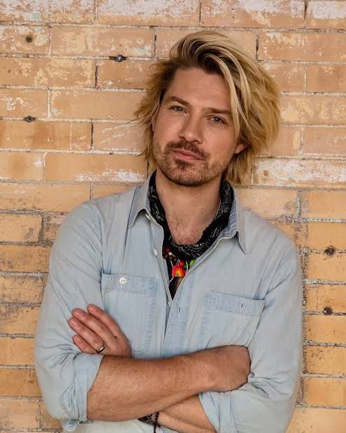 Taylor Hanson Biography